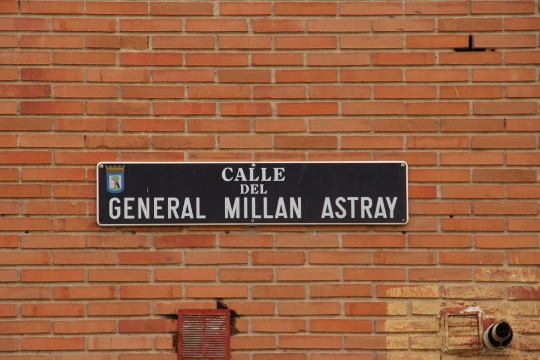 Placa Calle General Millán Astray