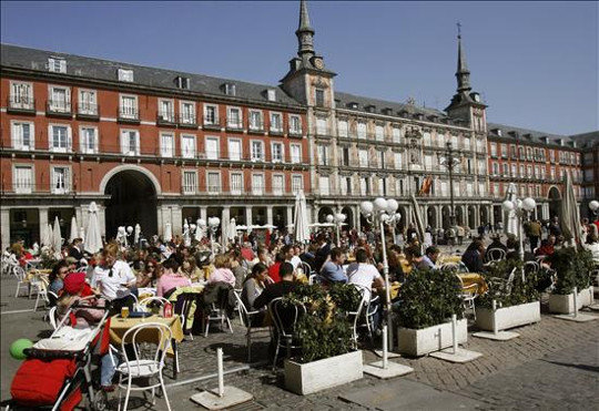 Terraza en la plaza mayor de Madrid